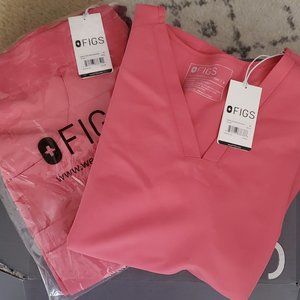 *NWT* FIGS Scrub Set - M